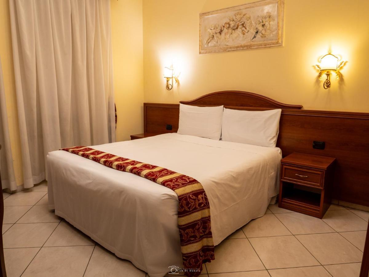 רומא Alla Basilica Rooms מראה חיצוני תמונה