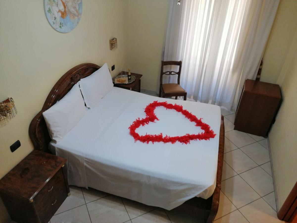 רומא Alla Basilica Rooms מראה חיצוני תמונה