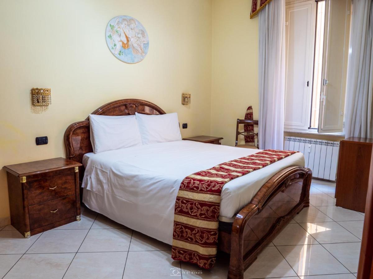 רומא Alla Basilica Rooms מראה חיצוני תמונה